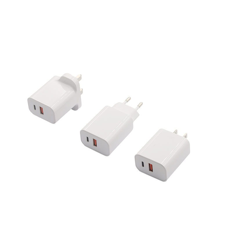 A+C dual port travel charger X11-08