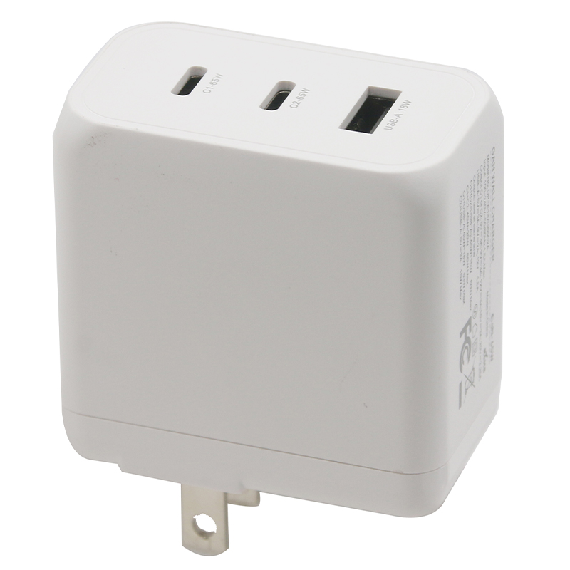 2C+1A Multi-Port Travel Charger JY-PD65W-UK