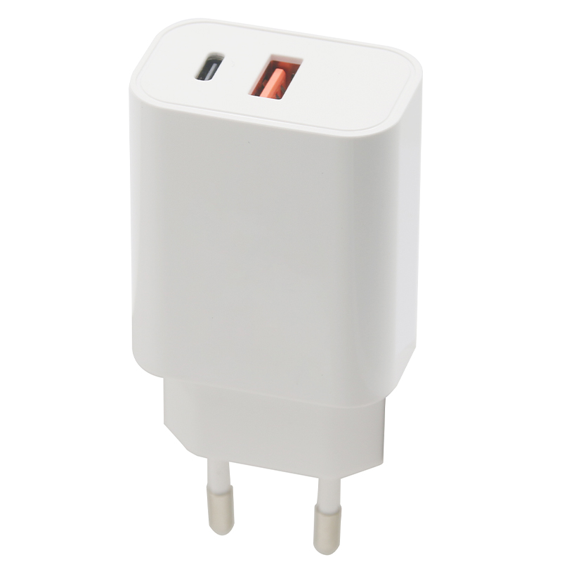 A+C Dual Port Travel Charger X11-15